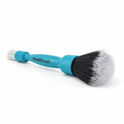 Štětec Interior DualBrush™ s tyrkysovou rukojetí a černo-bílými štětinami