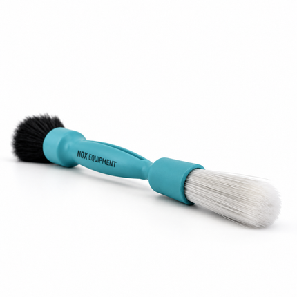 Oboustranný štětec Interior DualBrush™ z boku