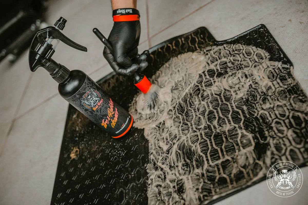 Tire & Rubber Cleaner | Čistič pneumatik & pryže 1L